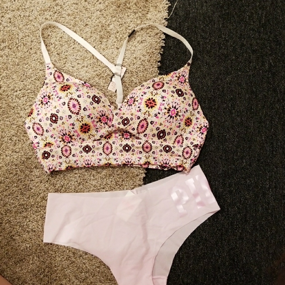 Victoria's secret uplift no wire bra set
